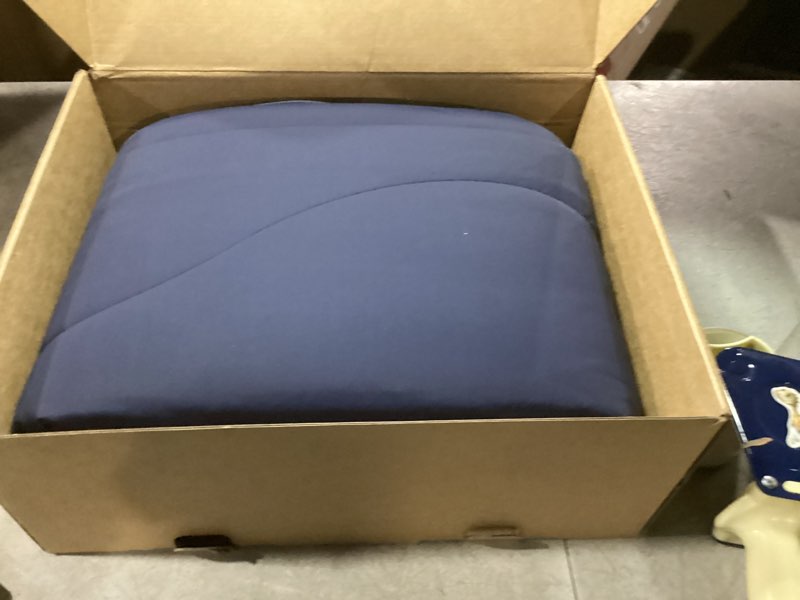 Condition photo showing New/Like New for REST® Evercool® Cooling Comforter, Full/Queen, Blanket for Hot Sleepers, All Season Bedding to Keep Cool for Night Sweats, Breathable Lightweight Blanket, 90"x90" Inches, Midnight Blue Midnight Blue Full / Queen (90"x90")