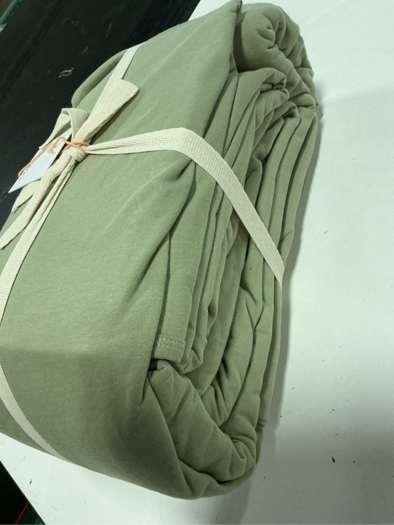 Condition photo showing Good Condition for organic jersey sheet set, queen, moss