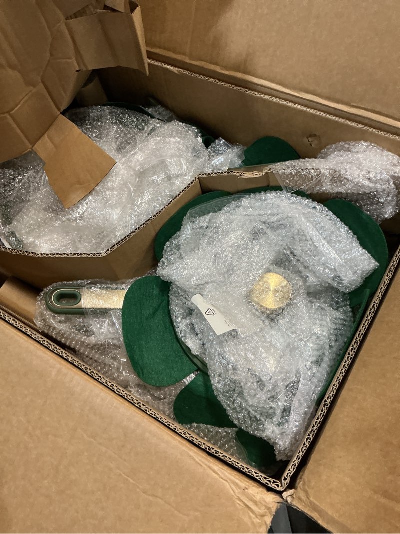 Condition photo showing Good Condition for CAROTE Pots and Pans Set Non stick, Cookware Set, 18pcs NonStick Kitchen Set Induction Cookware Non-toxic Cooking Set, Green Green 18 Piece