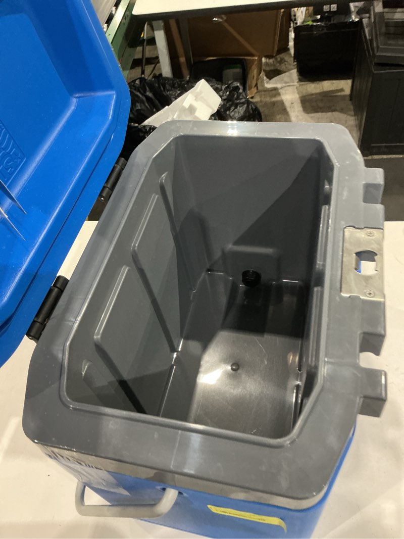 Condition photo showing As Is for igloo 25 qt overland ice chest cooler  blue