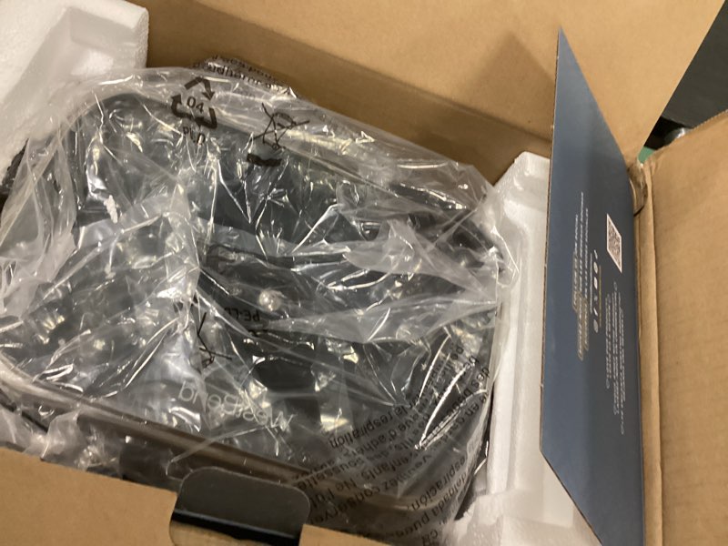 Condition photo showing New/Like New for West Bend Versatility Slow Cooker Large Capacity Non-stick Cooking Vessel & Variable Temperature Heating Base Includes Travel Lid and Storage Bag, Range and Oven-Safe Cooking Pot, 5-Quart, Silver