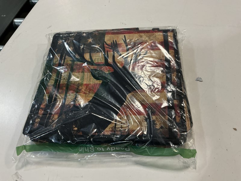 Condition photo showing Good Condition for Zipper Binder Deer America Flag Moose 1.5 inch 3 Ring Binder Bag with Multiple Pockets, 500 Sheet Capacity with Shoulder Strap