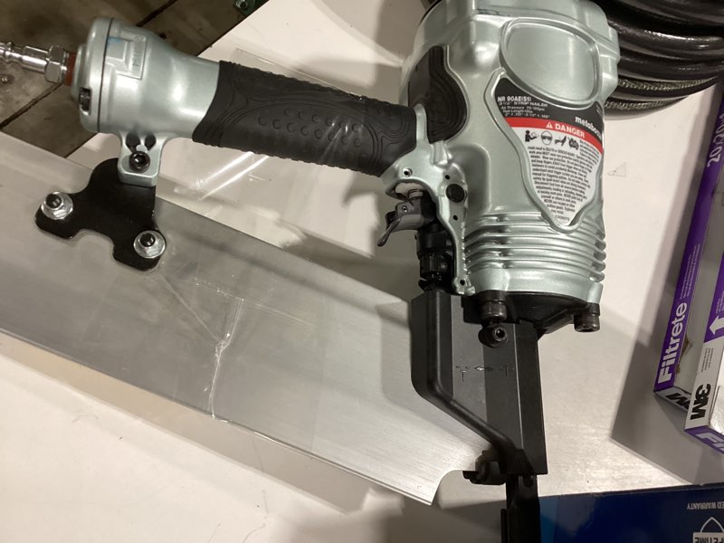 metabo hpt 3-1/4-in 30 -degree pneumatic clip head/roundhead framing nailer