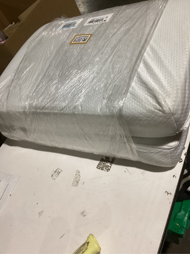 Condition photo showing New/Like New for Graco Premium Crib & Toddler Mattress – GREENGUARD Gold Certified, Machine-Washable OEKO-TEX STANDARD 100 Certified Cover with Waterproof Surface, Fits Any Standard Full Size Baby Crib & Toddler Bed