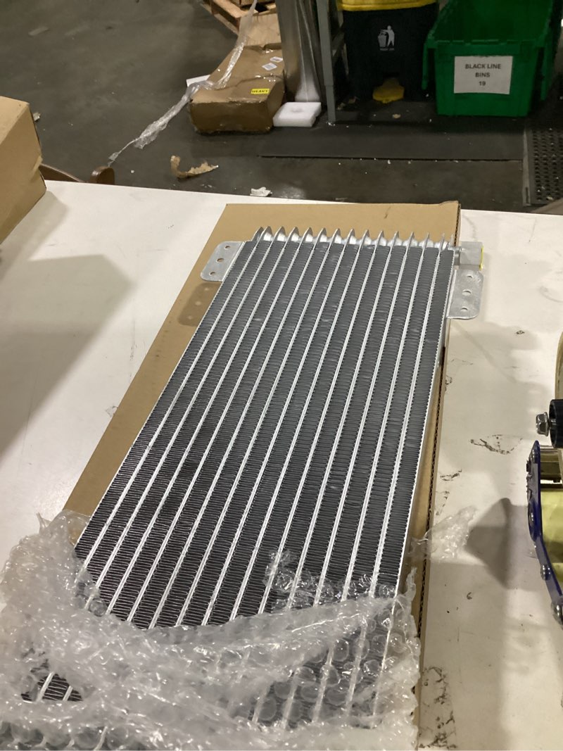 Condition photo showing As Is for (similar to )1pcs oem lpd49211 radiator