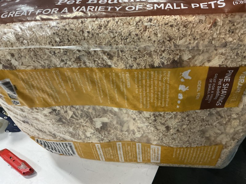 Condition photo showing New/Like New for vibrant life pine wood pet bedding  141 l