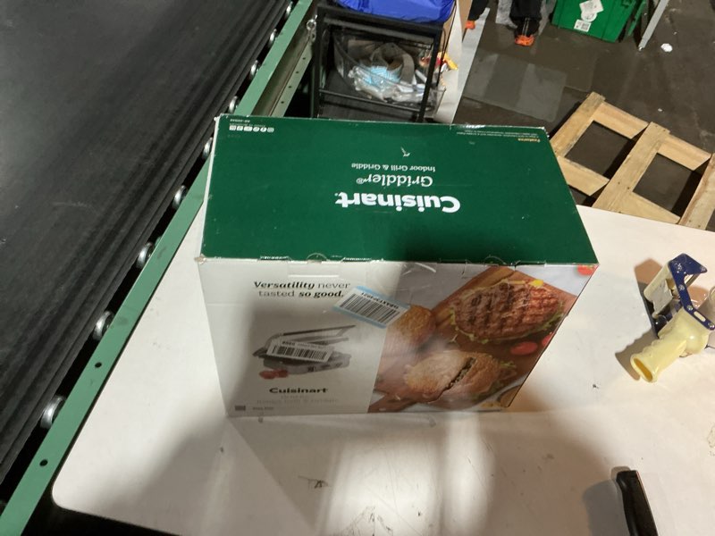 Condition photo showing Good Condition for Cuisinart Griddler Indoor Grill, Panini Press, Sandwich Maker & More, 5-in-1 Grilling, Dishwasher-Sa