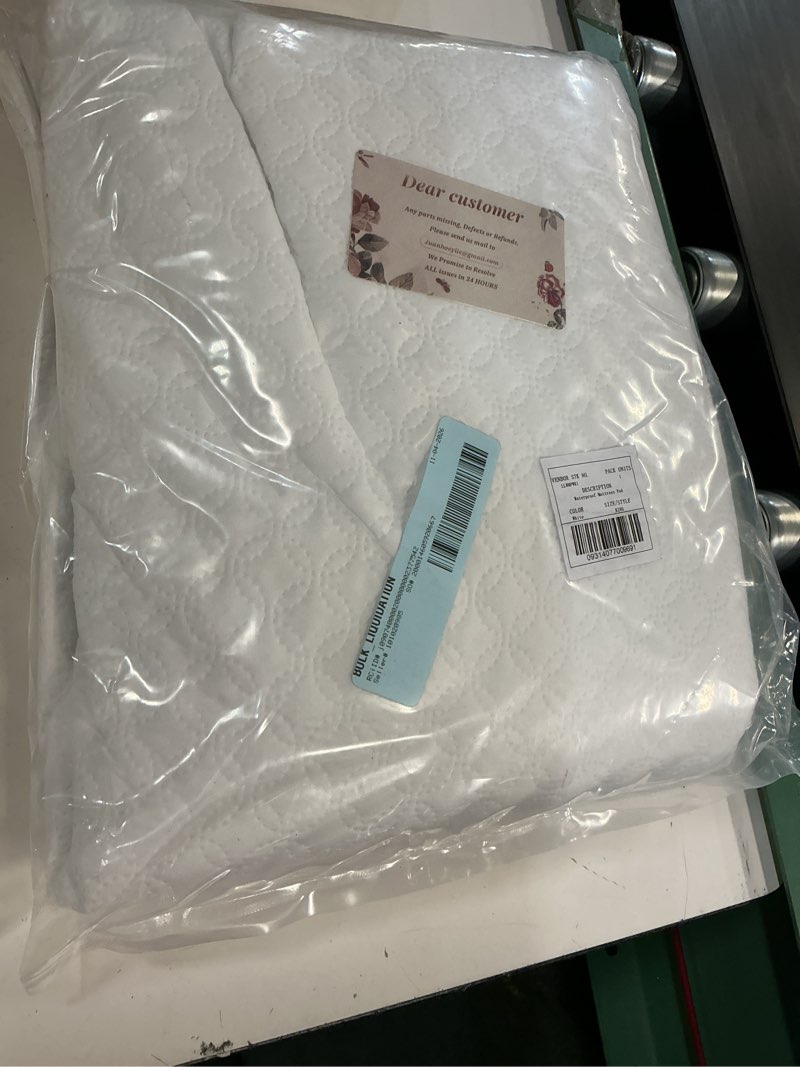 Condition photo showing Good Condition for queen size waterproof mattress pad protector, noiseless mattress pad up to 21 inches deep pocket, soft breathable bed mattress cover washable for home, bedroom, hotel