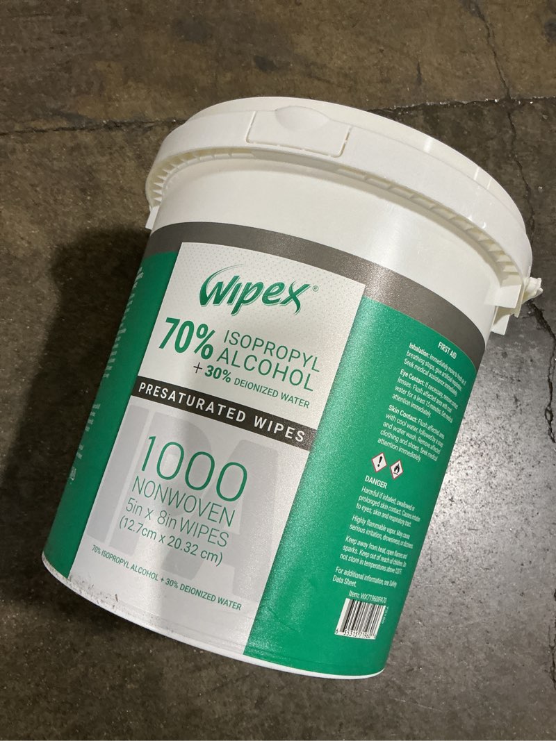 Condition photo showing New/Like New for 70% isopropyl alcohol wipes 1000ct value bucket, lint-free sms cloth material