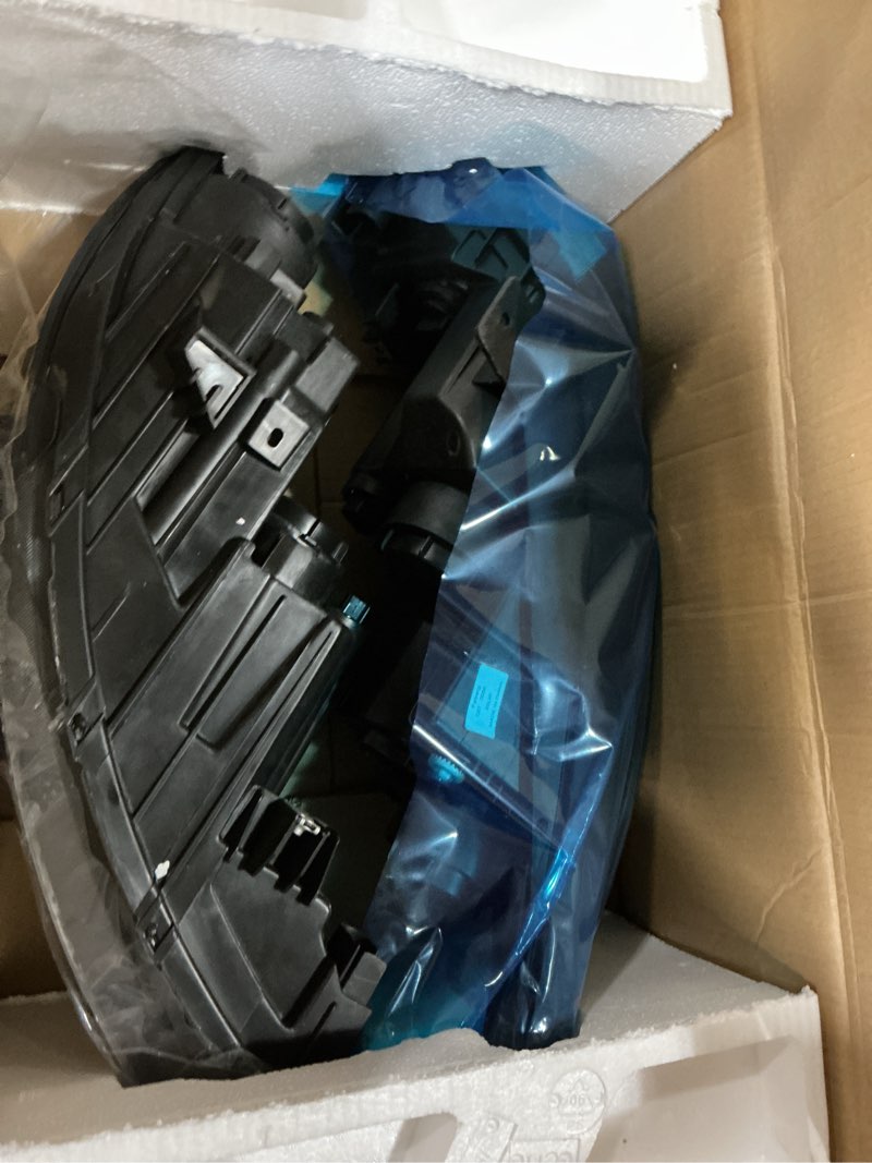 Condition photo showing New/Like New for weelmoto headlights assembly compatible with 2011-2012 kia sportage headlights replacement oe headlamp halogen driver and passenger side