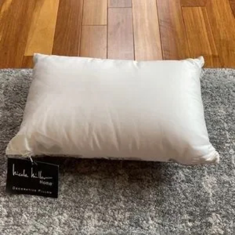1 Pillow 