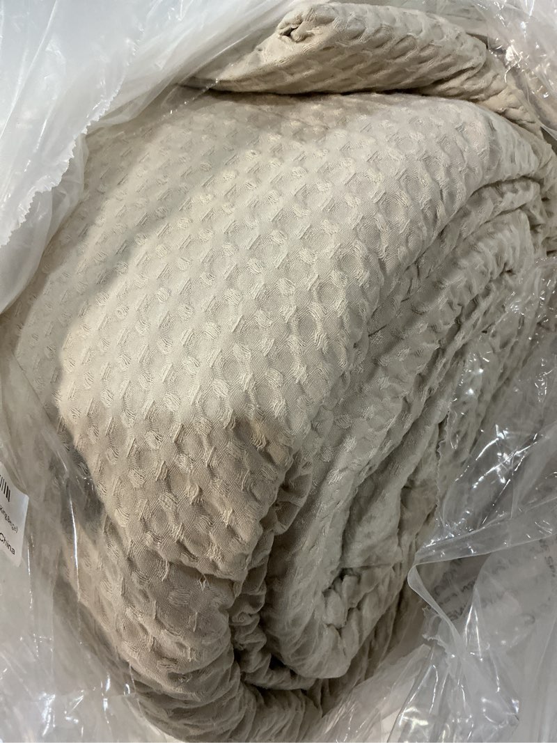 Condition photo showing As Is for Shilucheng Waffle Cotton King Size Comforter Set - 3 Piece Bedding Set with Comforter and 2 Pillow Shams, Soft & Breathable All-Season Waffle Weave Comforter, Machine Washable, Beige Beige King