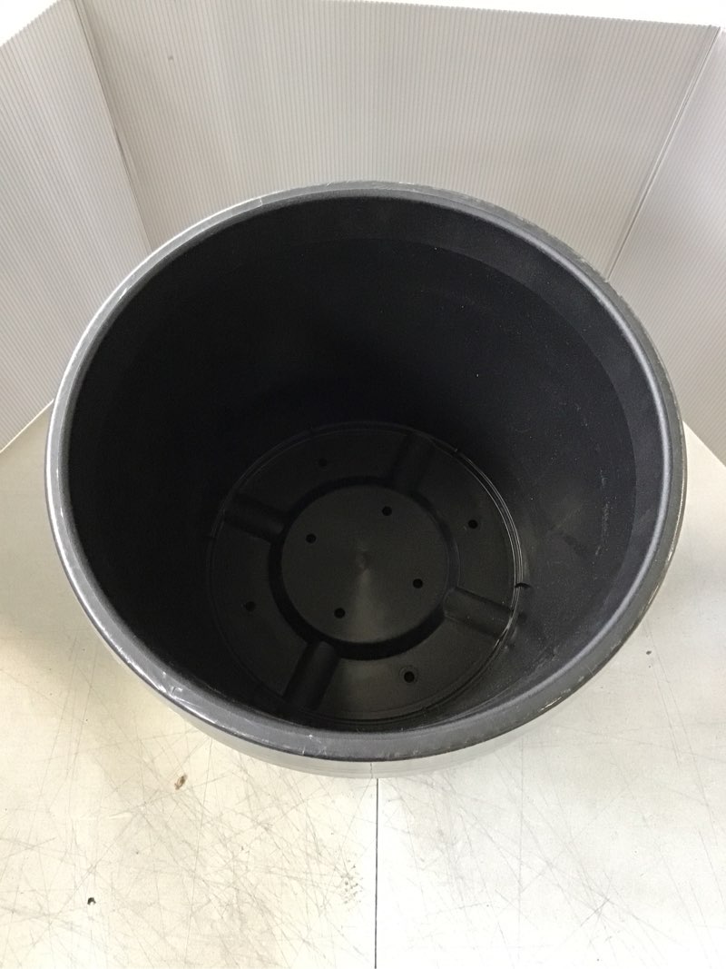 https://lotting-media.assets.bidfta.com/lotting_3b4cbee4-3314-481d-99fd-01466a7e5a4f