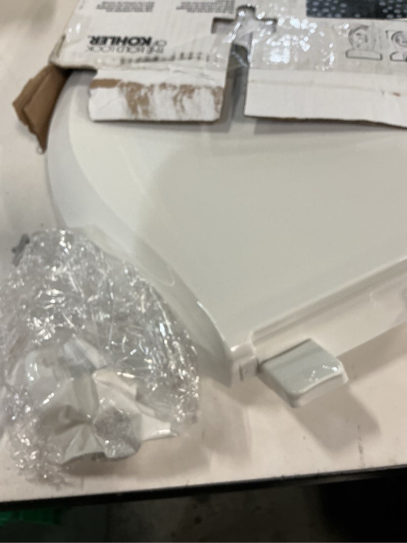 Condition photo showing Good Condition for kohler 4639-rl-0 cachet readylatch round toilet seat soft close, white white round ready latch