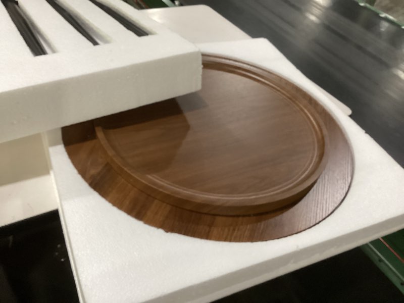 Round side tables 2 diffrent sizes