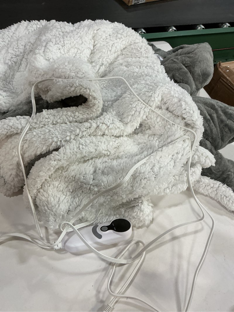 Condition photo showing As Is for Minervada Heated Blanket Electric Blanket Full Size 72''x84'', Soft Flannel Heating Blanket with 1-10 Hour Auto Off - 9 Heat Settings - Machine Washable - Light Grey 01 - Light Grey 72''x84''(Full)