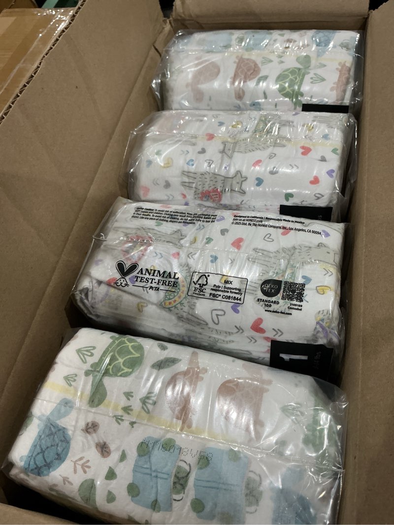 Condition photo showing Good Condition for the honest company comfort dry disposable daytime diapers for sensitive skin, hypoallergenic, all the alpacas + turtle time, super club box size 1 (8–14 lbs), 136 count size 1 (136 count) all the alpacas + turtle time