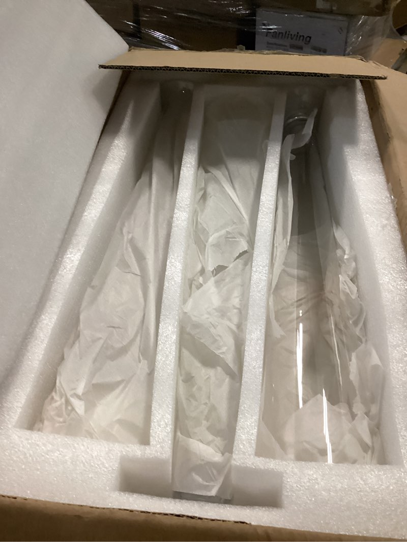 Condition photo showing Good Condition for Amylove 6 Pcs Trumpet Glass Vase Bulk 24 Tall, Flower Glass Vase Decorative for Centerpieces, Flowers, Floating Candle Holder, Table Shelf Party Decoration, Wedding Home Decor