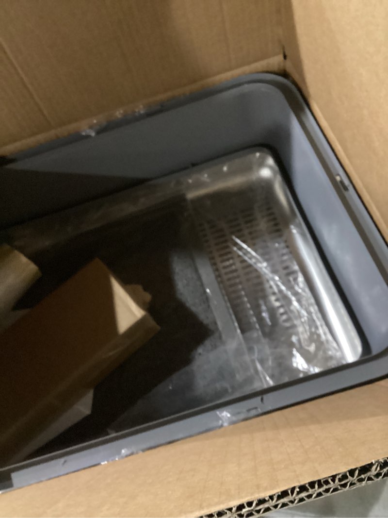 Condition photo showing Good Condition for stainless steel sifting litter box with lid, xxl extra large sifting cat litter box for pine pellets & big cats,metal pellet sifter litter pan system for odor control,sifting box liners & scoop xxl:23.6''×15.7''×12''
