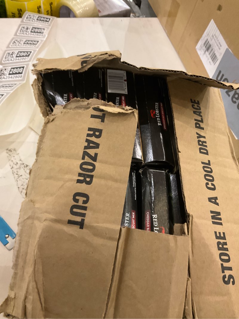 Condition photo showing New/Like New for Red Lobster Cheddar Bay Biscuit Mix, Makes 10 Biscuits, 11.36 oz Box, Packaging May Vary