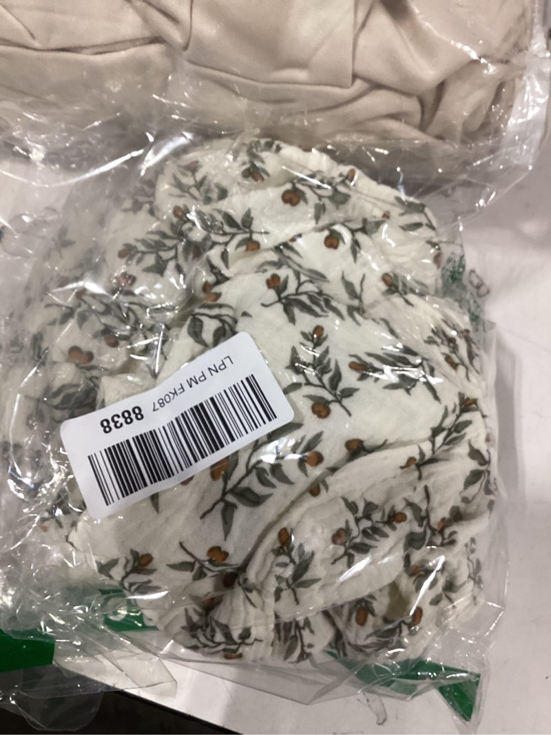 Condition photo showing Good Condition for Muslin Bassinet Sheet Compatible with Graco Travel Lite, Fodoss, Cloud Baby, Yacul, Simmons Kids Bassinet(not for Twins), 2 Pack Cotton Fitted Bassinet Sheets for Baby Roman Green & Botanical Leaf Roman Green & Botanical Leaf for Graco Travel Lite/Fodoss/Cloud Baby/Yacul
