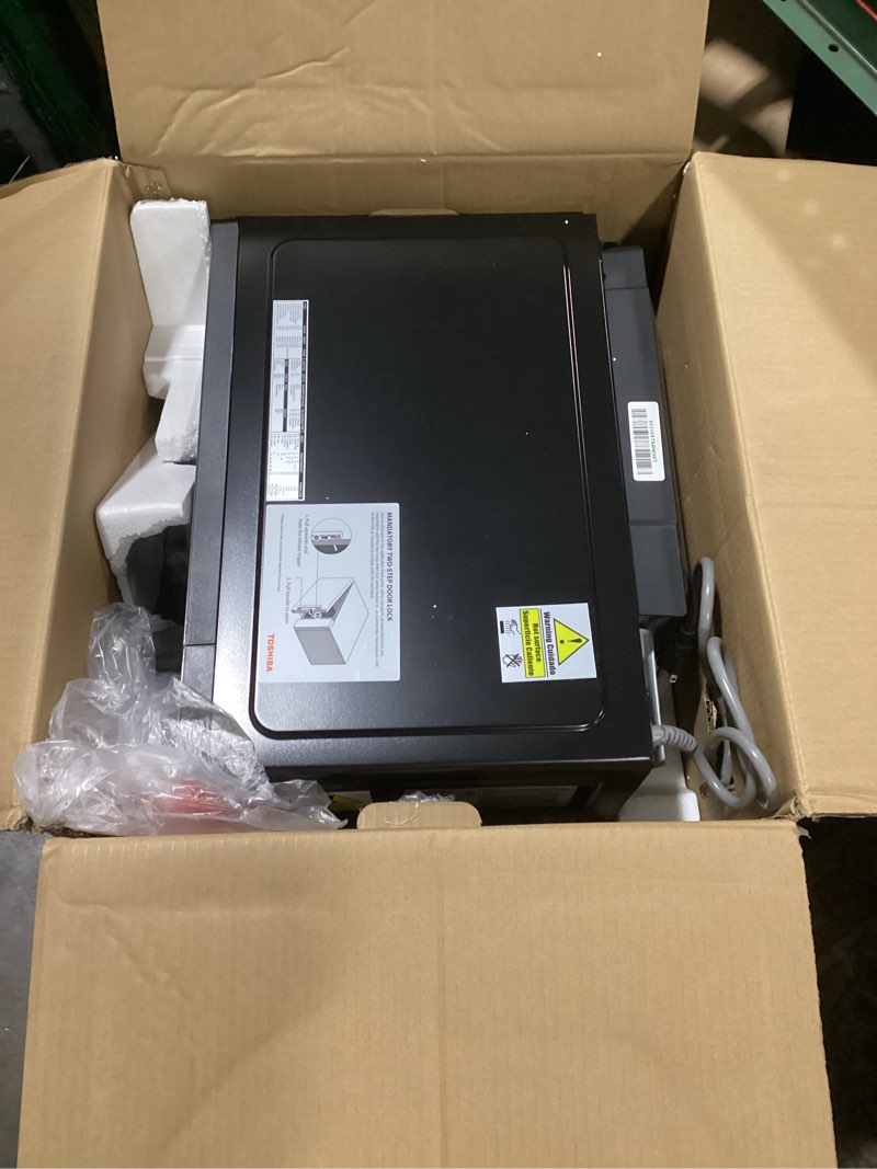 Condition photo showing Good Condition for TOSHIBA Air Fryer Combo 8-in-1 Countertop Microwave Oven, with Convection, Broil, Odor Removal Mode, 12.4" Position Memory Turntable, Child-Lock, 1.0 Cu.ft, Black Stainless Steel, ML2-EC10SA(BS)