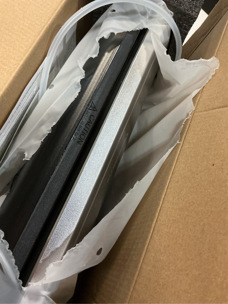 Condition photo showing Good Condition for vacuum sealer machine with airlock proseal system, 10-in-1 vacuum sealer for food, dry & moist modes, compact design with digital timer, built-in cutter & roll storage, stainless steel