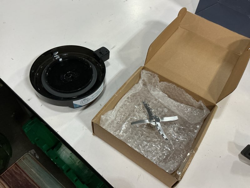 Condition photo showing As Is for nc500 outer bowl lid with paddle for ninja ice cream maker, reusable creami lid replacement with blade, creami replacement parts compatible with nc500/nc501 series, dishwasher safe, perfect fit nc500/nc501 lid with paddle