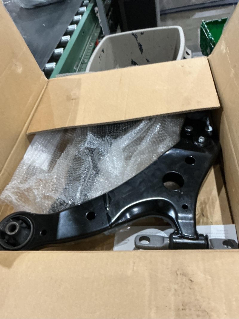 Condition photo showing As Is for auqdd 10pcs front end kit fit for 2012-2017 to-yota camry, 2013-2018 avalon, 2 lower control arm w/ball joint 2 sway bar link 4 outer inner tie rod end (# k621476 k621477 k750123 ev801497 es800930) 10pcs (for 12-17 camry/13-18 avalon)