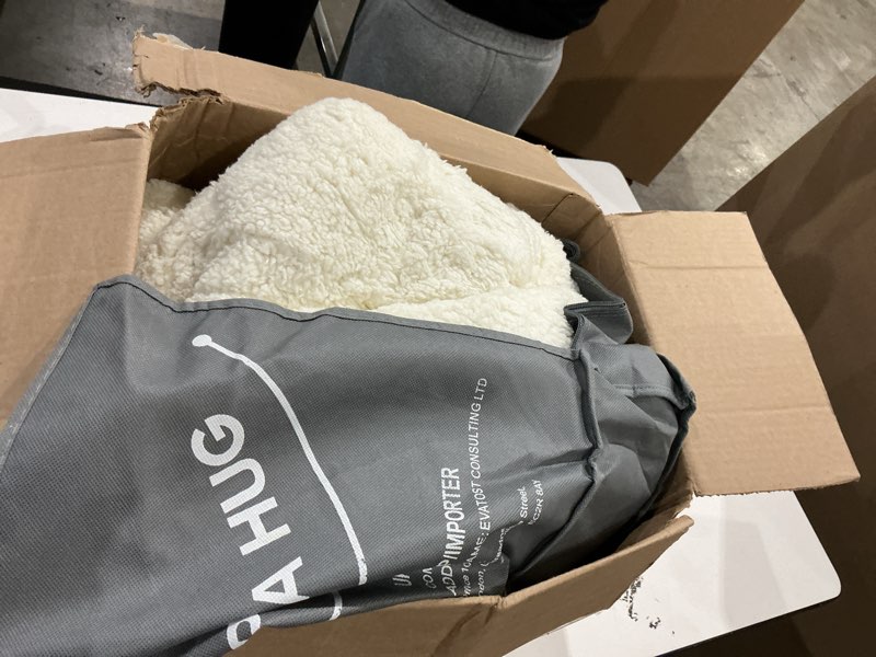 Condition photo showing As Is for mr. sandman weighted blankets for adults queen size 15lbs, warm sherpa fleece throw blanket for sleep and calm, soft cozy heavy bed blanket with jacquard flannel, 60 x 80 inches, cream white cream white 60 x 80 inches, 15lbs