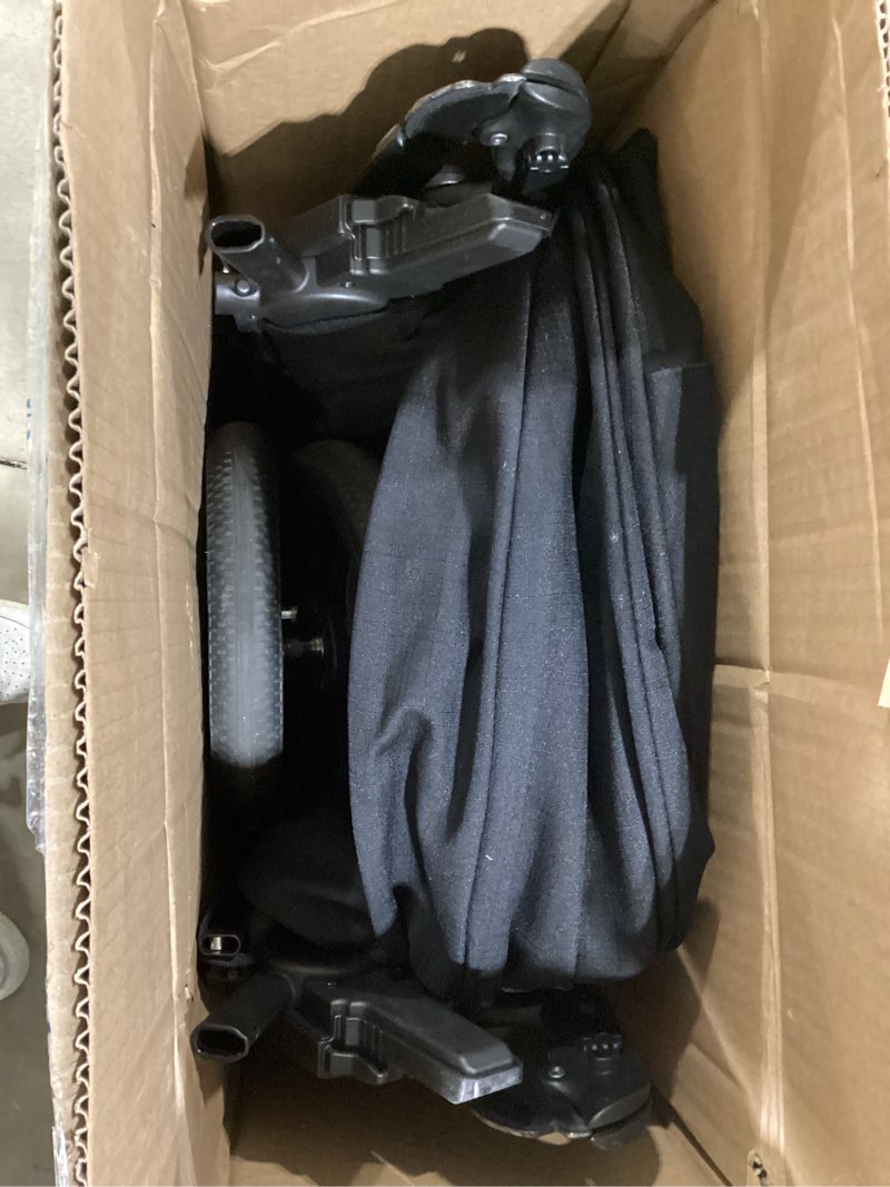 Condition photo showing Good Condition for graco modes pramette stroller, 3-in-1 baby stroller, 3 modes from infant car seat carrier, infant pramette, to toddler stroller, reversible seat, one hand fold, extra storage, child tray, pierce stroller pierce
