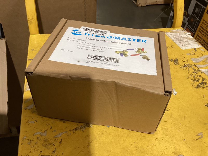 Condition photo showing Good Condition for hydro master tankless water heater service valve kit with pressure relief valve 3/4-inch ips isolator clean brass