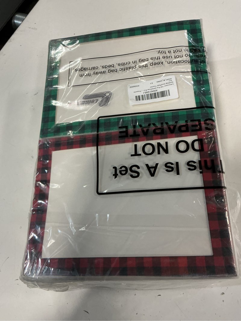 Condition photo showing New/Like New for Leinuosen 120 Pcs Christmas Picture Frame Ornaments Bulk 5 x 7 Inch Xmas Photo Frames Holiday DIY Cardboard Frames with Stands Photo Crafts Frame for Xmas Presents Desktop Use(Plaid Theme)