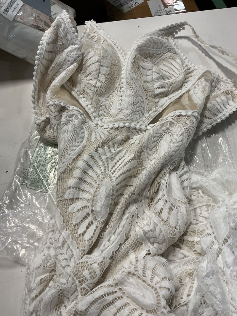 Condition photo showing Good Condition for women's beach wedding dresses for bride 2022 vintage long sleeves lace bohemian bridal gown 4 as picture