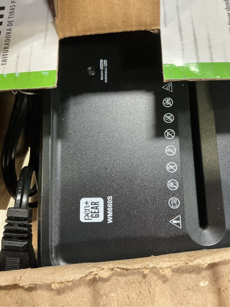 Condition photo showing Good Condition for pen+gear 6-sheet strip cut credit card & paper shredder, black