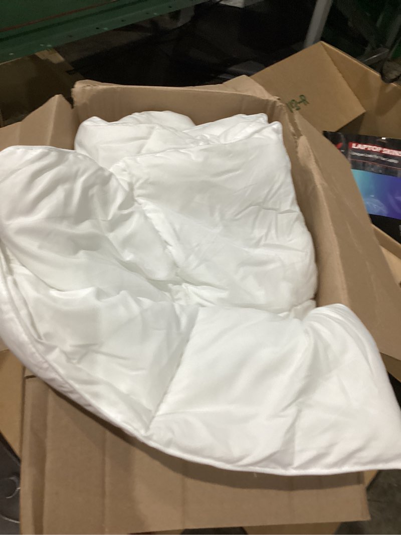 Condition photo showing As Is for bokser home all season down duvet insert, twin/extra large twin — naturally fluffy 700 fill power premium white duck down comforter | ultra soft sateen weave shell (we don’t know the size)