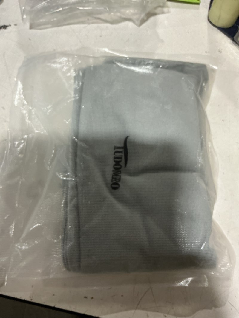 Condition photo showing New/Like New for tudomro 1 piece plush curved pillow case, queen size, for side and back sleepers pillowcase (only pillowcase) breathable soft pillow cover with zipper 20 x 30 inches for women men(gray)