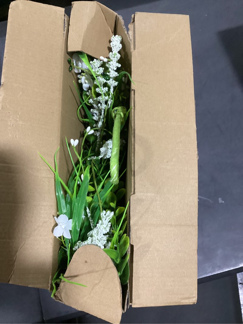 Condition photo showing Good Condition for 6 ft spring green boxwood garland for mantle, greenery spring summer garland with white flowers for fireplace, rustic farmhouse indoor outdoor decor green, white
