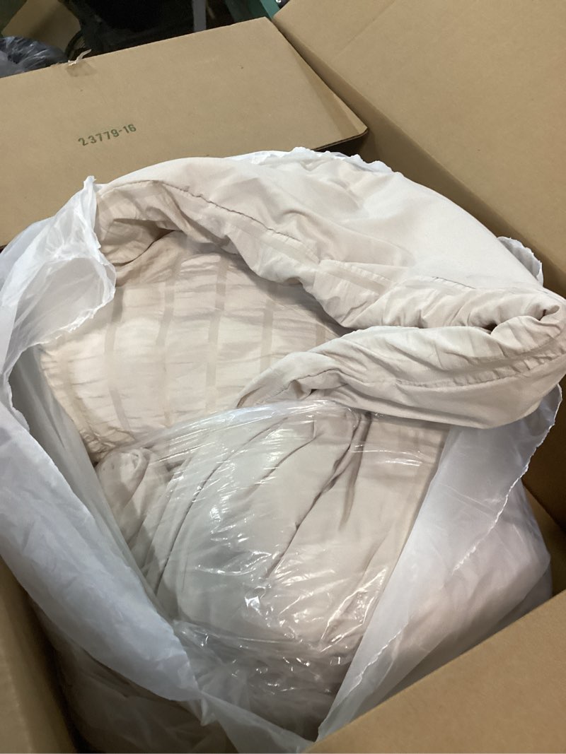 Condition photo showing As Is for Paxrac Beige Comforter Set Queen Size, Cream 3 Pieces Comforter Set, Lightweight Solid Neutral Bedding Set, All Seasons Soft Breathable Boho Queen Comforter Set (90x90In Comforter & 2 Pillowcases) Beige Queen (90''x90'')