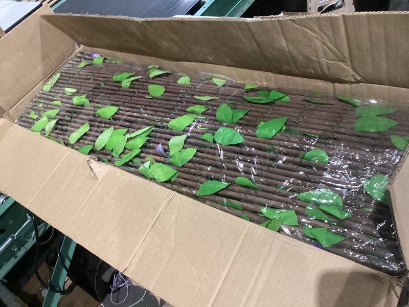 Condition photo showing Good Condition for doeworks expandable fence privacy screen for balcony patio outdoor, 4pcs faux ivy fencing panel for backdrop garden backyard home decorations 16*45 inch * 4 pc
