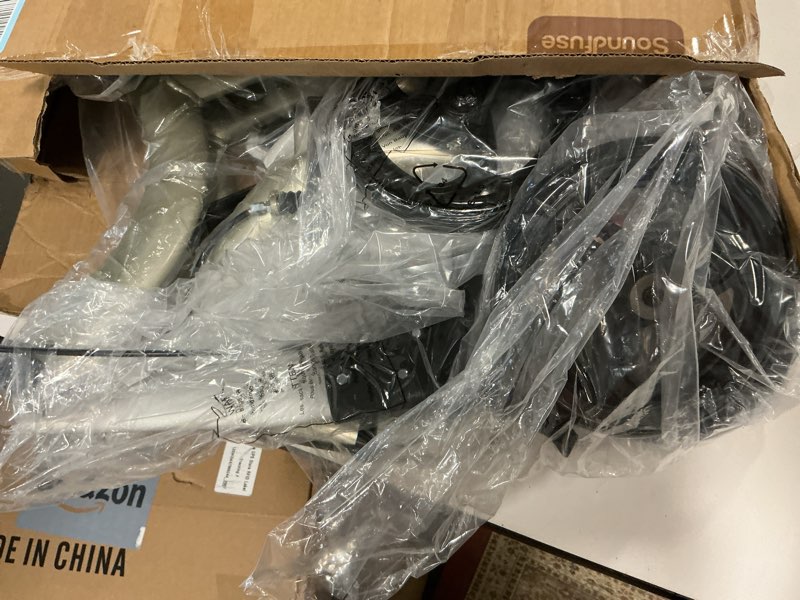 Soundfuse 3 Wheel Walkers for Seniors, Lightweight Foldable Aluminum Rollator Walker, Height Adjusta