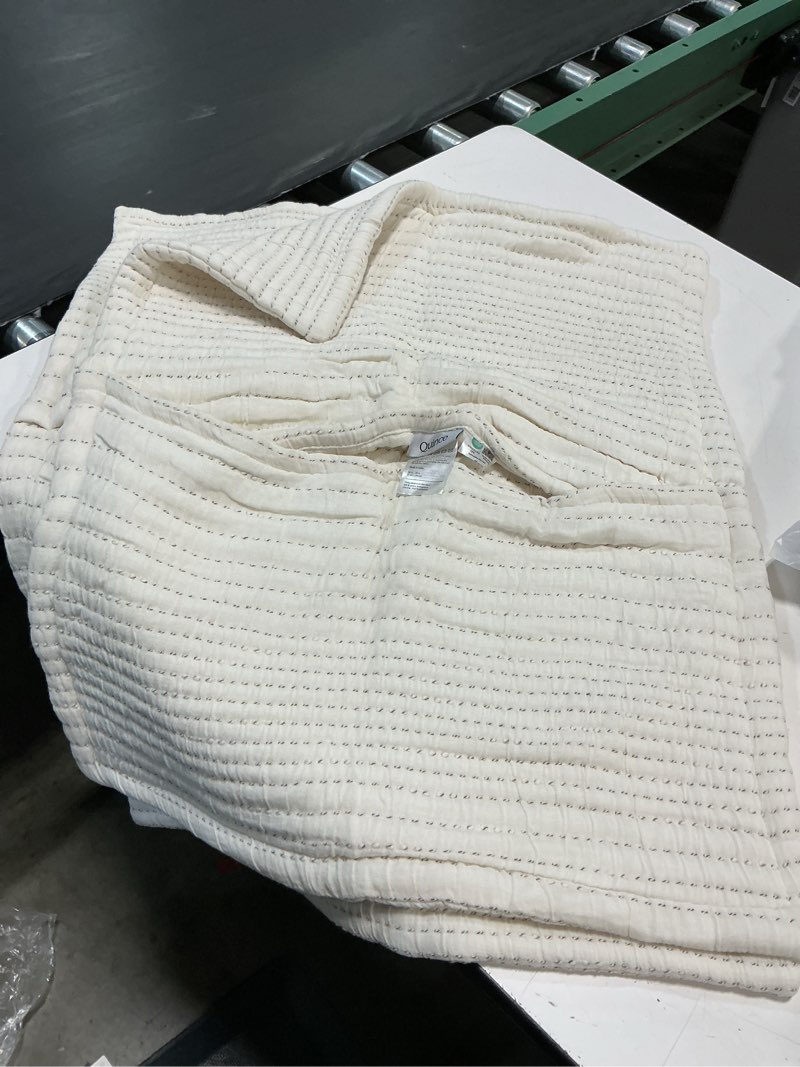 Condition photo showing Good Condition for organic cotton channel stitch sham set 2 pieces