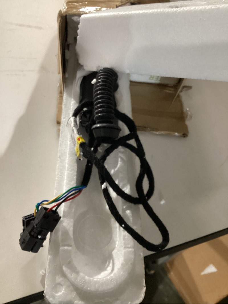https://lotting-media.assets.bidfta.com/lotting_3bf5136e-32e5-4d2a-9b1b-ef99d2f5e883