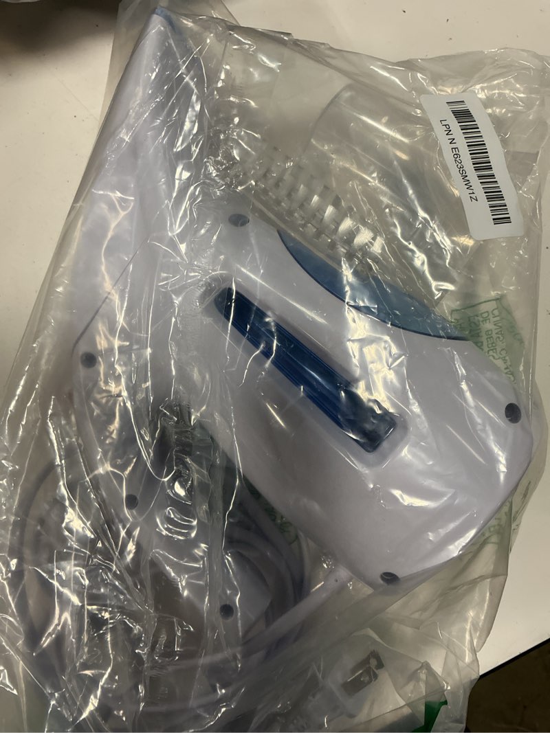 Condition photo showing As Is for hilife steamer for clothes, portable handheld design, 240ml big capacity, 700w, strong penetrating steam, removes wrinkle, for home, office(only for 120v) (ocean blue)