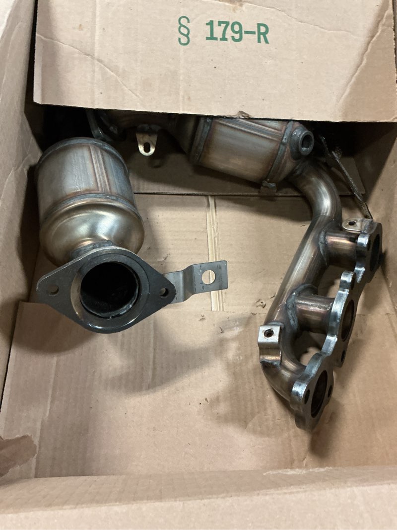 Condition photo showing As Is for left & right both catalytic converter compatible with toyota sienna 2004-2006 (awd only), highlander 2004-2007, lexus rx330 2004-2006 3.3l v6, replace# 16392 16393