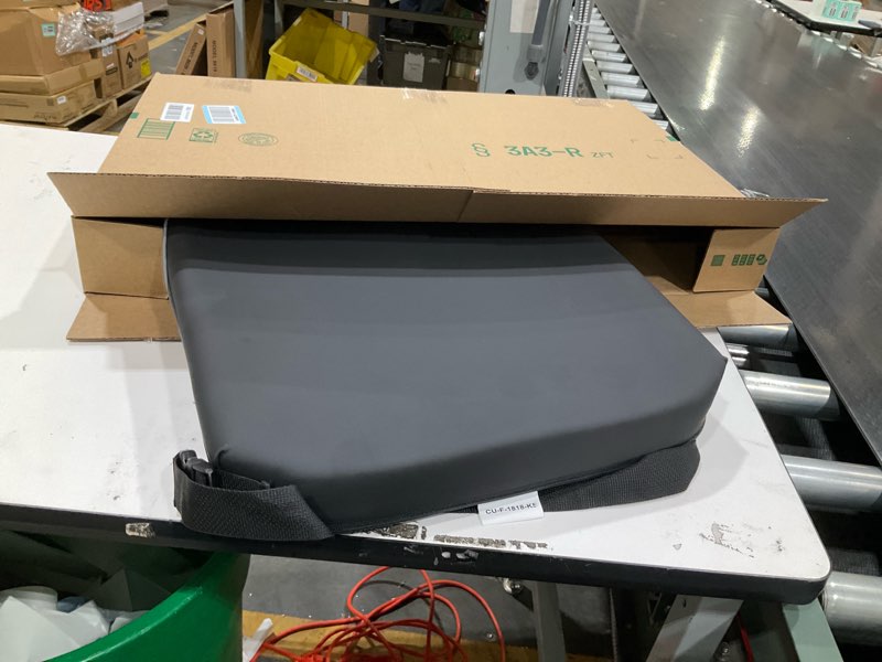 curve wheelchair cushion size: 18" x 18", cover type: stretch-air