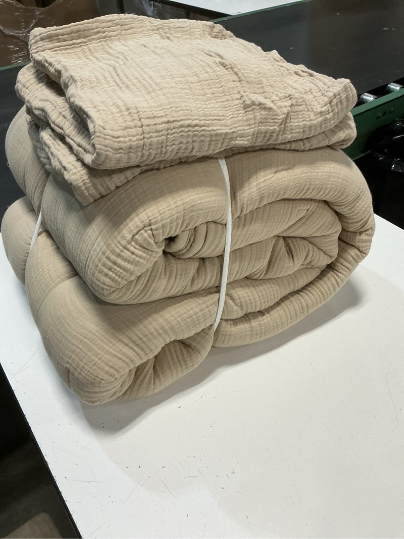 Condition photo showing Good Condition for quince organic cotton gauze duvet cover set 3 pieces queen color, dune