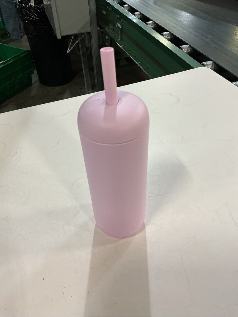 Condition photo showing New/Like New for straw tumbler 21oz pink/oyster