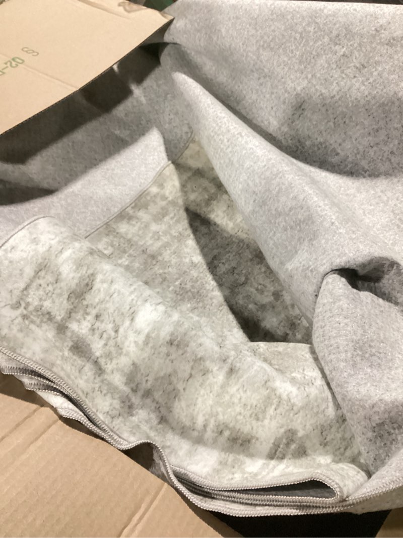 Condition photo showing Good Condition for area rug 6'x9' washable floral green vintage traditional floor cover thin retro kitchen indoor distressed non slip carpet for living room bedroom dining room