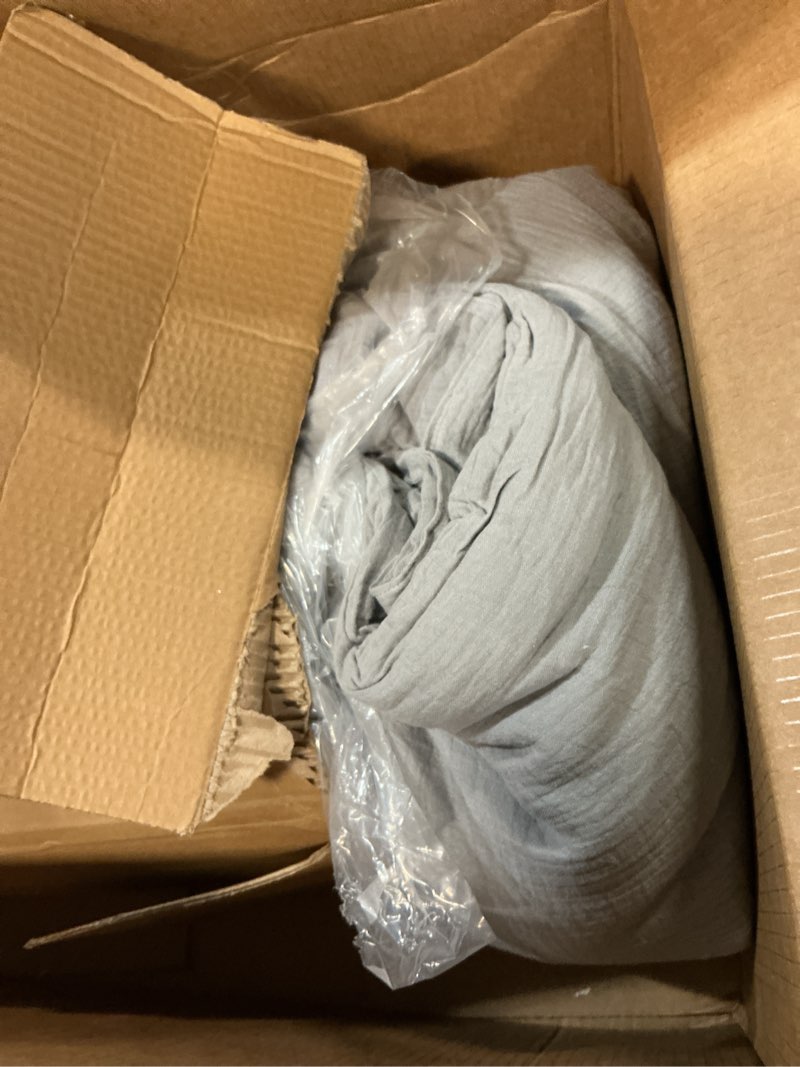 Condition photo showing Good Condition for HOMBYS Soft Muslin Comforter Lightweight Oversized King Comforter 120x120, 100% Cotton Breathable Gauze Grey Bedding Comforter Duvet Insert